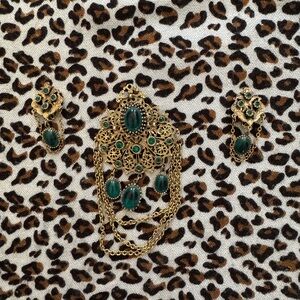 Vintage 50s-60s Filigree Brooch & Earring Set // Emerald Green Cabochon //